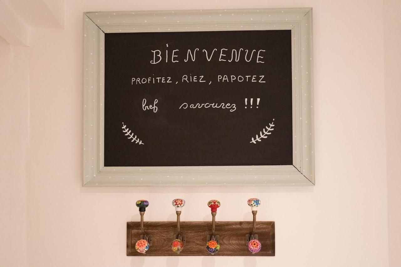 Un Dimanche Chez Julie Chambre Leontine Parthenay Exteriör bild